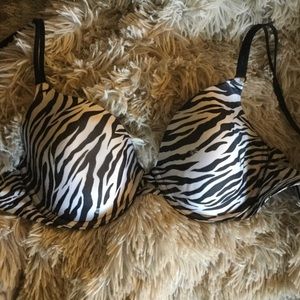 Victoria’s Secret perfect coverage bra 36C